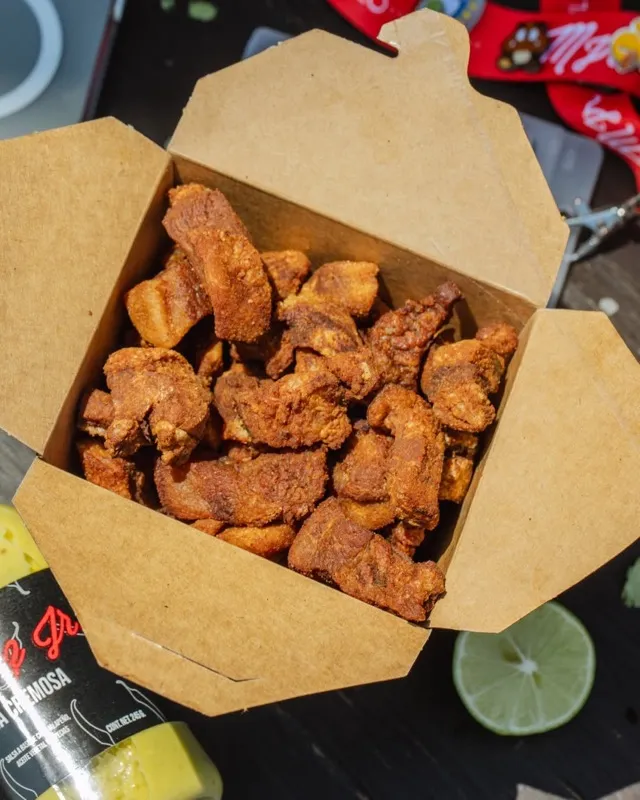 Chicharrón en caja